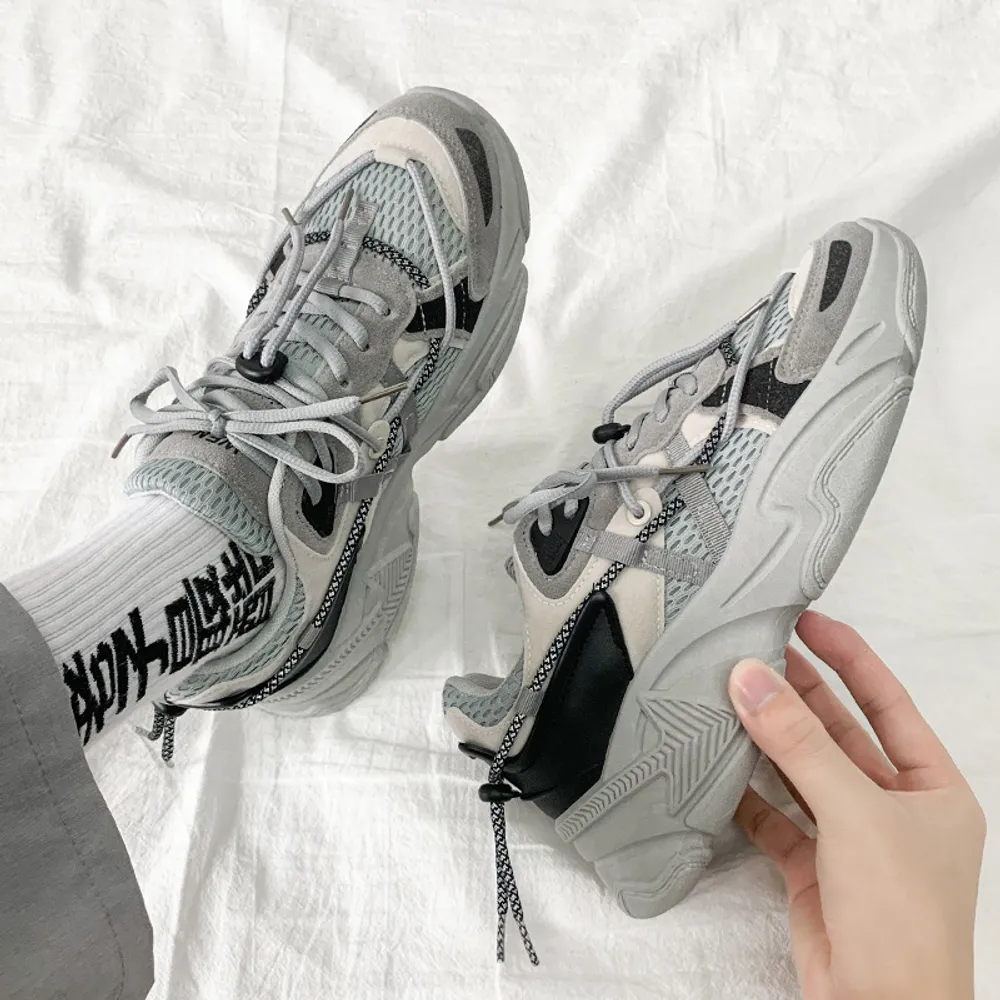 Herren dicke Solted Dad Schuhe koreanische Version trendy und erhöhte Sport- und Tourismus -Herrenschuhe